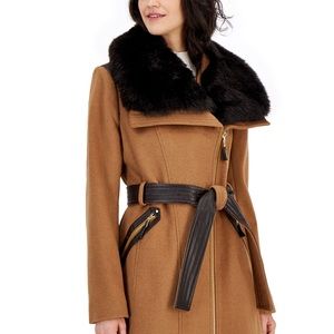 Via Spiga
Women's Asymmetric Faux-Fur-Collar Wrap Coat
